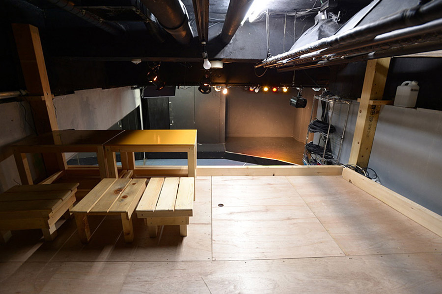 2階スペース | 劇場写真 | 劇場ビット | 東京、新中野にある舞台・朗読劇・ライブハウス・スタジオ・レッスン・撮影に「82-劇場」